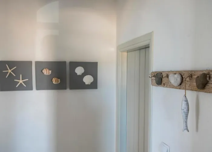 Feriehus Kyma Seafront Exceptional 2bd House In