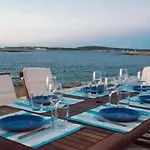 Kyma Seafront Exceptional 2bd House In Naousa (Paros)