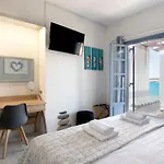 Kyma Seafront Exceptional 2bd House In Hébergement de vacances *